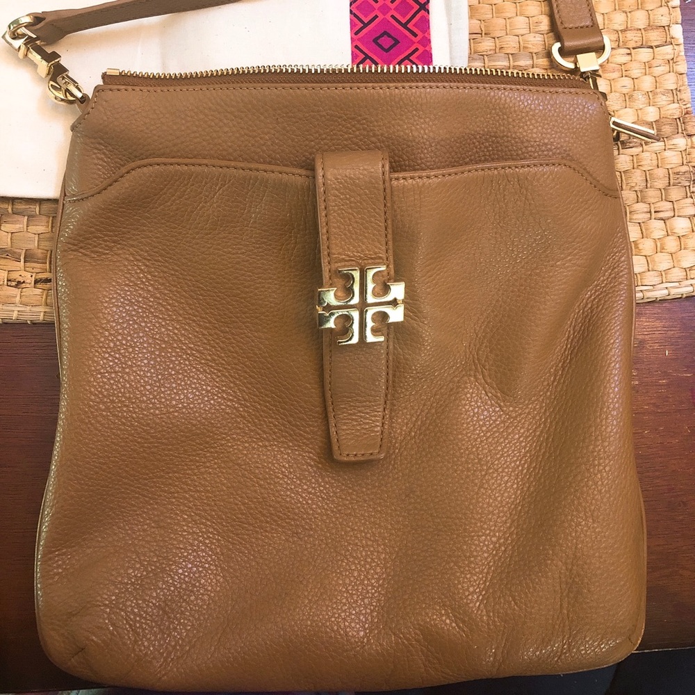 Tory Burch ‘Plaque’ Crossbody Bag